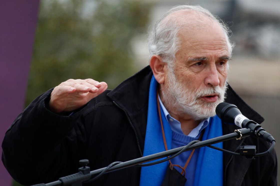 Montes por idea de que se vaya a eliminar la propiedad de la vivienda: «Es un invento»