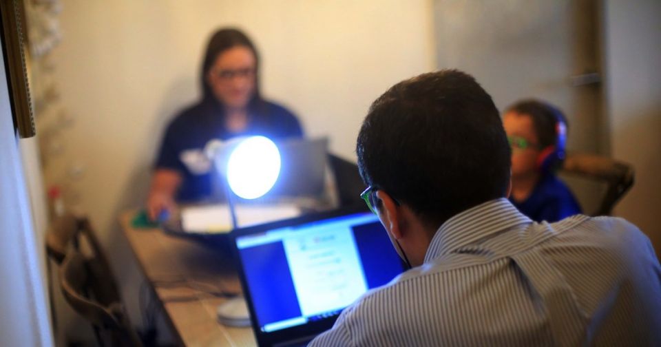&iquest;Qui&eacute;n pagar&aacute; la cuenta de la luz en el teletrabajo?