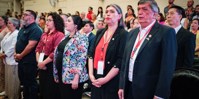 UN CONGRESO DE LOS COMUNISTAS… EN EL GOBIERNO
