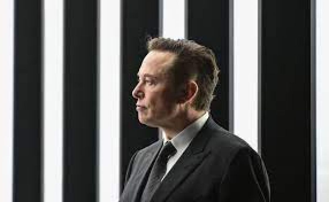 La impresionante desorientaci&oacute;n de Elon Musk