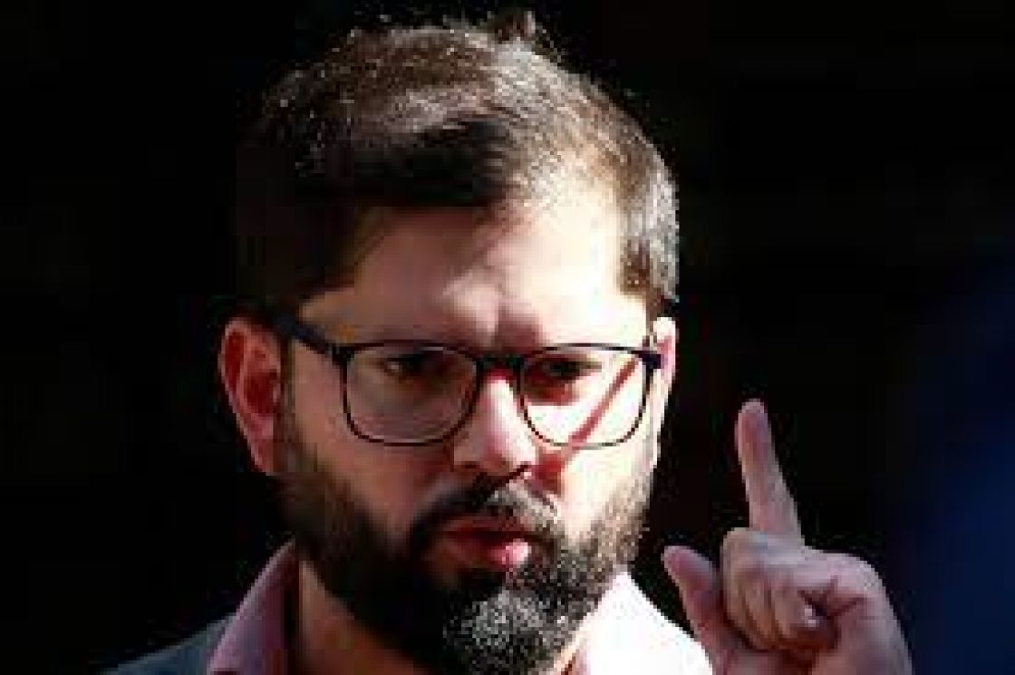 A UNA SEMANA: APOYOS Y DESAF&Iacute;OS DE GABRIEL BORIC