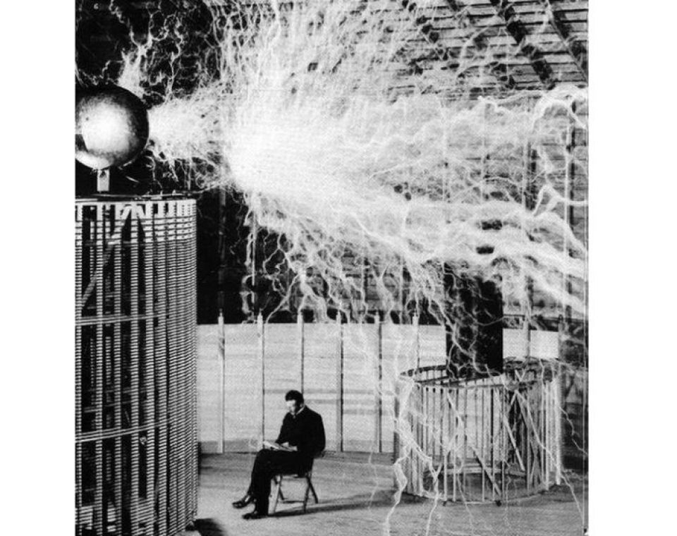 Retrato de la intolerante y peligrosa arremetida contra las y los comunistas